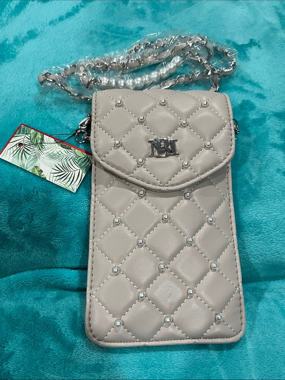 BADGLEY MISCHKA Quilted Pearl-Stud Crossbody Phone Bag - Beige